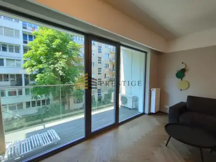 Warszawa ,  Złota (Śródmieście)   8