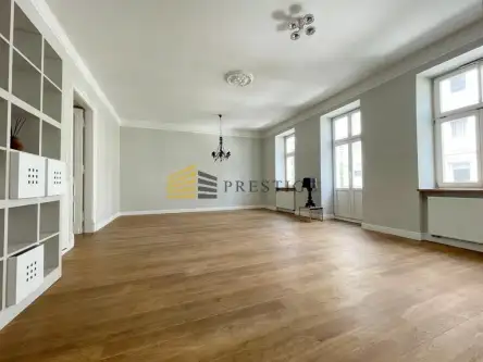 Warszawa ,  Wilcza   4