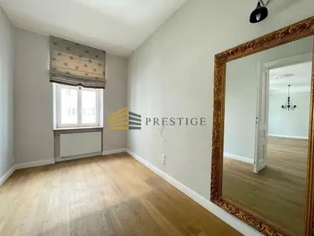 Warszawa ,  Wilcza   5