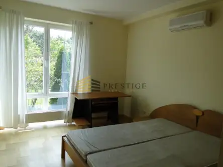 Warszawa ,  Chorągwi Pancernej   9