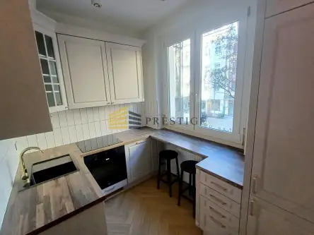 Warszawa ,  Chmielna   5