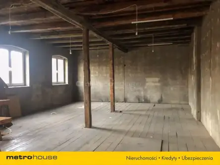 łomża ,  Plac Niepodległości   4