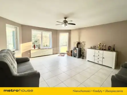 Narzym ,  Kościelna   4