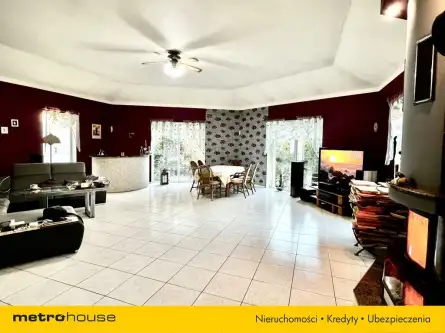 Narzym ,  Kościelna   7