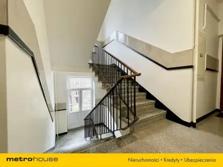 Warszawa ,  Dzielna   10