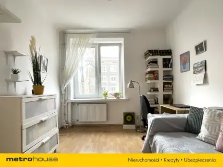 Warszawa ,  Dzielna   15