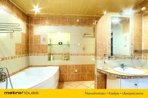 Łódź ,  Nowogrodzka   2