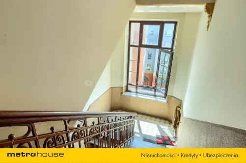 Łódź ,  Narutowicza   4