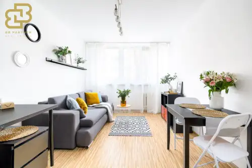 Kraków ,  Celarowska   4