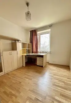 Warszawa ,  Małej Łąki   7