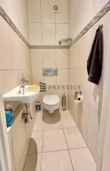 Warszawa ,  Małej Łąki   8