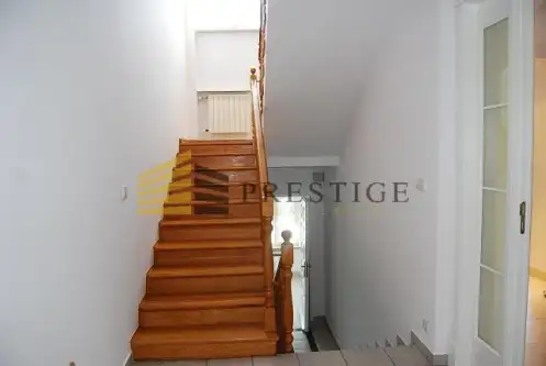 Warszawa ,  Okrężna   12