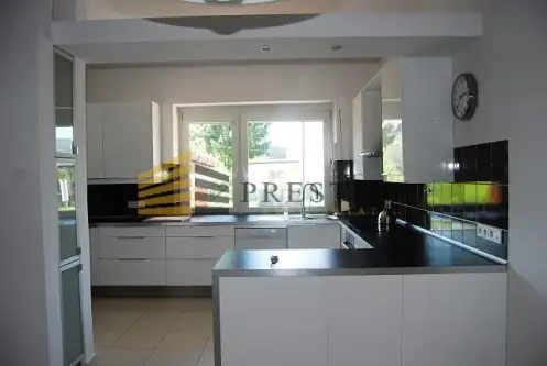 Warszawa ,  Okrężna   3