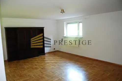 Warszawa ,  Okrężna   6