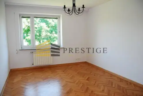 Warszawa ,  Okrężna   7