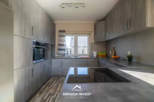 Konstantynów łódzki ,  Srebrzyńska   4