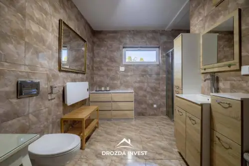 Konstantynów łódzki ,  Srebrzyńska   6