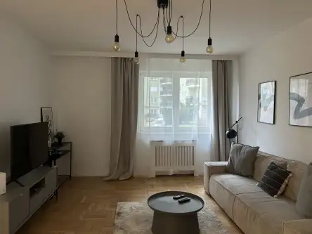 Warszawa ,  Wielicka   4