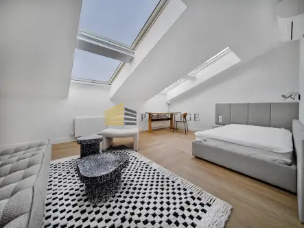 Warszawa ,  Foksal   11