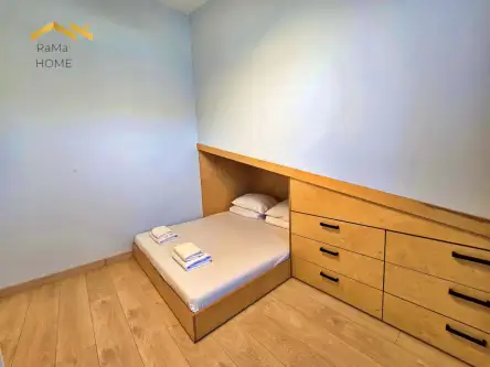 Kraków ,  Halicka   13