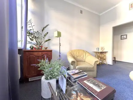 Warszawa ,  Nowowiejska   6