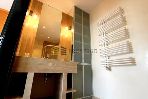 Warszawa ,  Biały Kamień   11