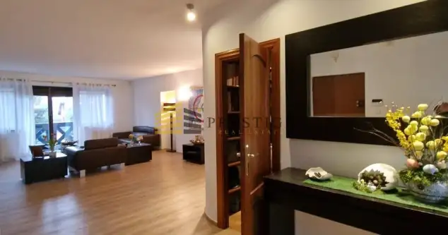 Warszawa ,  Pelikanów   6