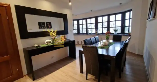 Warszawa ,  Pelikanów   8