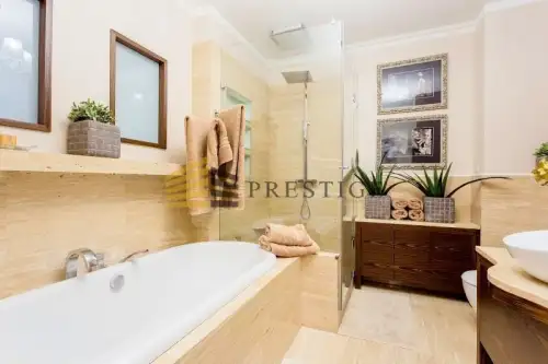 Warszawa ,  Śródziemnomorska   6