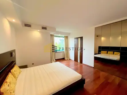 Warszawa ,  Grzybowska   18