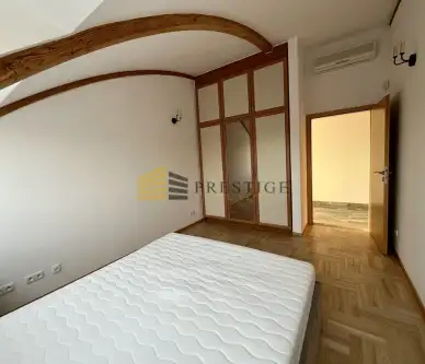 Warszawa ,  Chorągwi Pancernej   8