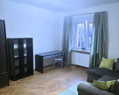 Warszawa ,  Grochowska   7