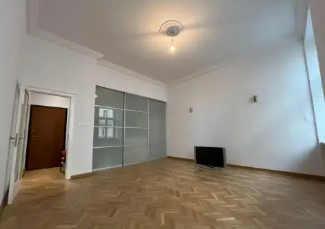 Warszawa ,  Bagatela   5