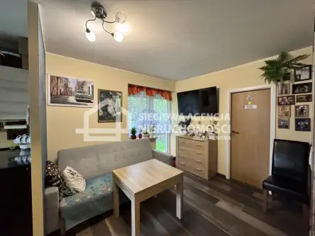 Gdynia ,  Perłowa   4