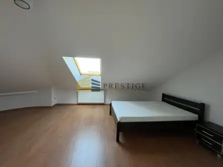 Warszawa ,  Bruzdowa   11