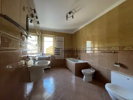 Warszawa ,  Bruzdowa   8