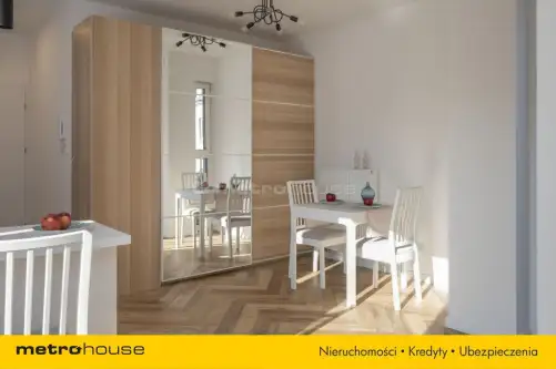 Warszawa ,  Komorska   3