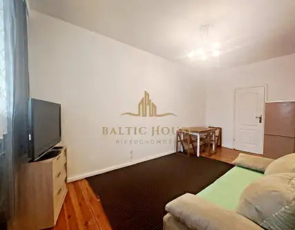 Gdynia ,  Świętojańska   4