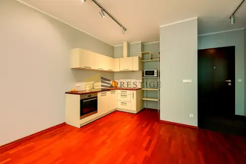 Warszawa ,  Leszczyńska   3