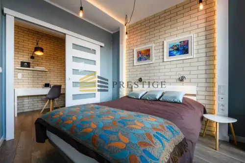 Warszawa ,  Dzielna   4