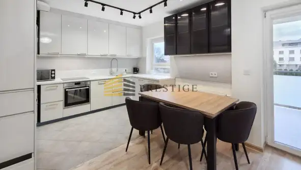 Warszawa ,  Wyględowska   3