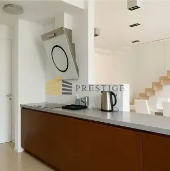 Warszawa ,  Jana Karola Chodkiewicza 7   3