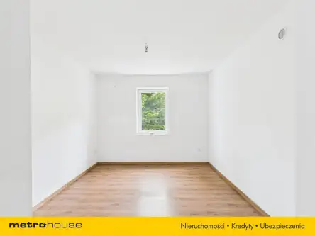 Radostów średni   8