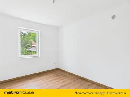 Radostów średni   9