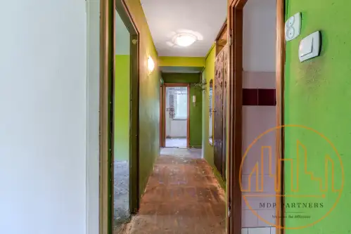 Warszawa ,  Makowska   8