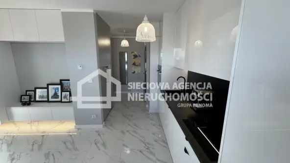 Rumia ,  Towarowa   4