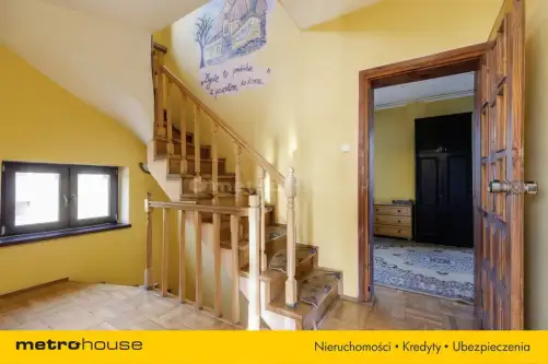 Łódź ,  Warneńska   8