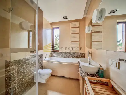 Bielawa ,  Olgi Boznańskiej   15