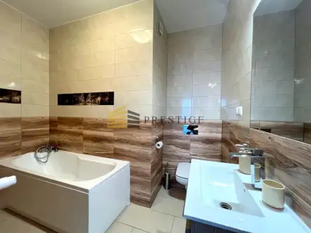 Warszawa ,  Wał Miedzeszyński   13