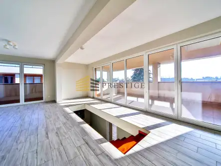 Warszawa ,  Wał Miedzeszyński   17